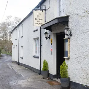 Herberg Fox And Hounds Llancarfan, Barry